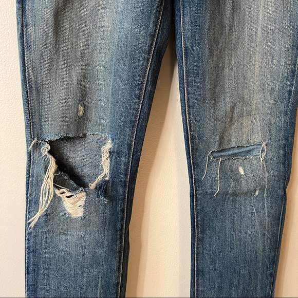 Levi’s High Rise skinny jeans with rip details - Picture 4 of 8